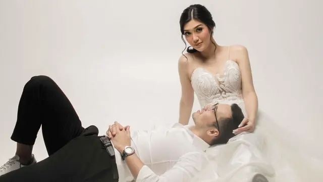 Potret Pernikahan Intimate Shaura Nabilla dan Ichwan Adhi