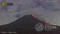 Gunung Merapi Siaga, Terjadi Awan Panas Guguran hingga 1.500 Meter