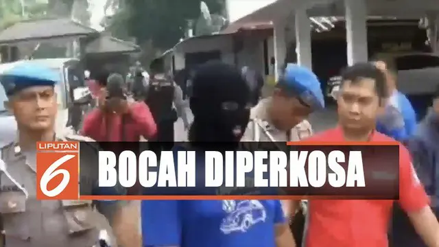 Dihadapan polisi, pelaku mengakui perbuatan bejatnya dilakukan di sebuah bangunan kosong dengan berdalih minta diantarkan ke suatu alamat.