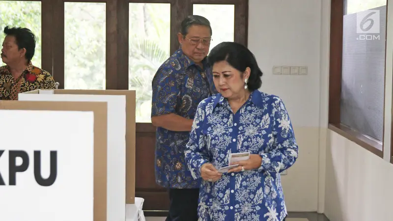 SBY Beserta Keluarga Memilih di Cikeas Bogor