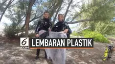 Dua orang penyelam gua menemukan lembaran besar plastik di gua bawah laut. Mereka tengah melakukan perjalanan ke lubang biru Kepulauan Bahama.