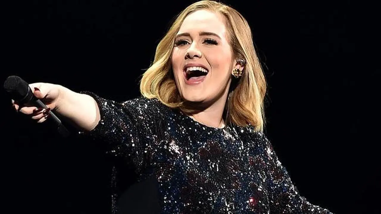 Makeup Artist Adele Bagikan Trik Gunakan Concealer yang Tepat