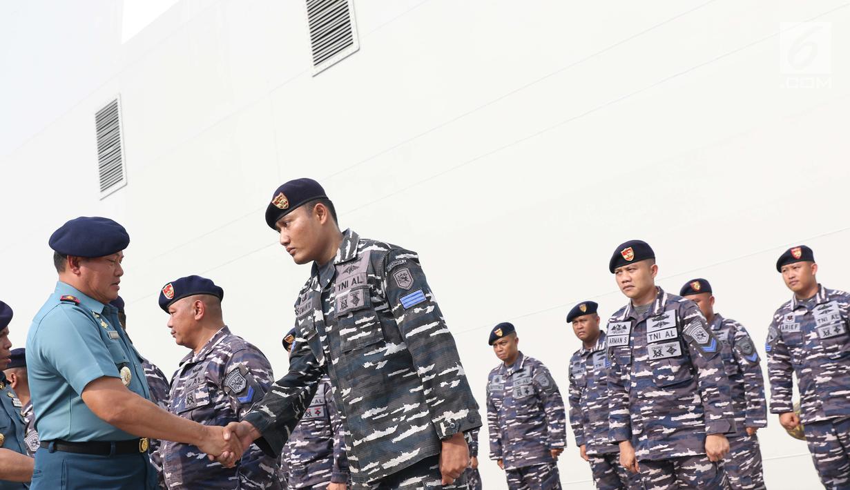 FOTO Pangkoarmada L Sambut KRI Semarang 594 News Liputan6com