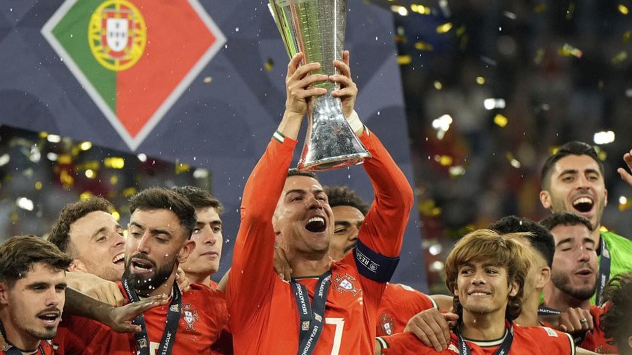 Cristiano Ronaldo atau Lionel Messi, Siapa Pemain Sepak Bola Dunia dengan Jumlah Gelar Terbanyak?