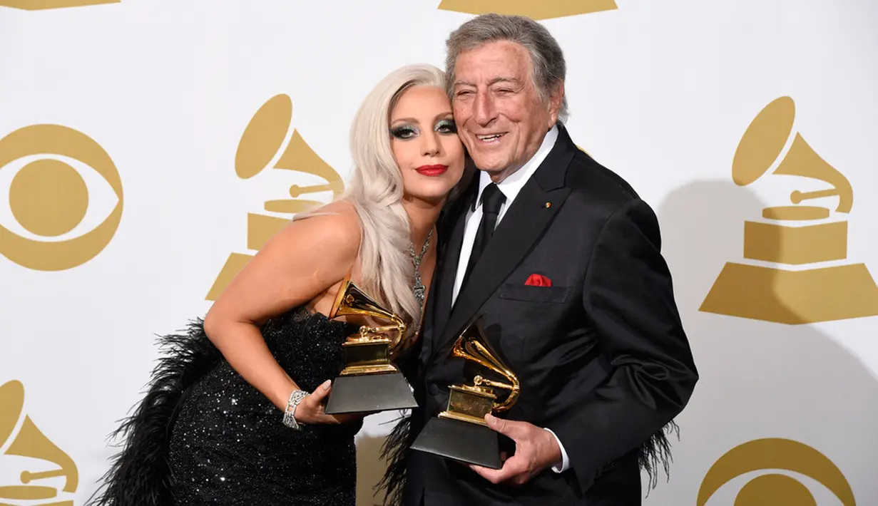 Album kolaborasinya dengan Lady Gaga bertajuk Love for Sale yang dirilis pada tahun yang sama, menjadi album terakhirnya sebelum pensiun. (Photo by Chris Pizzello/Invision/AP, File)