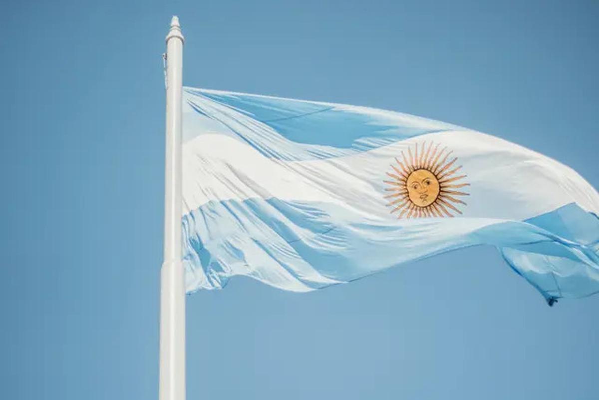 Tuai Kritik, Presiden Argentina Sibuk Nyanyi saat Negaranya Krisis