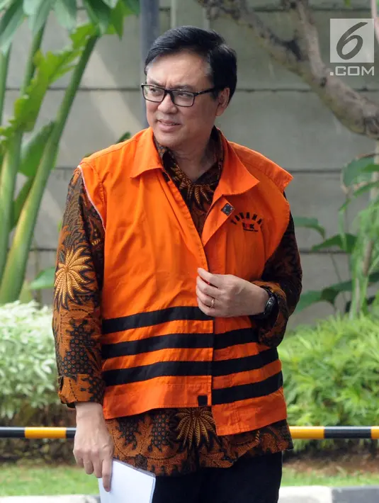 Direktur Operasional Lippo Group Billy Sindoro tiba di Gedung KPK, Jakarta, Selasa (4/12). Billy diperiksa sebagai tersangka terkait dugaan suap perizinan proyek pembangunan Meikarta. (Merdeka.com/Dwi Narwoko)