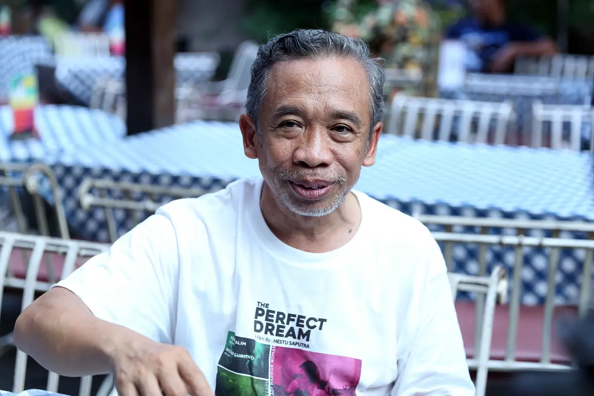 [Bintang] Komar