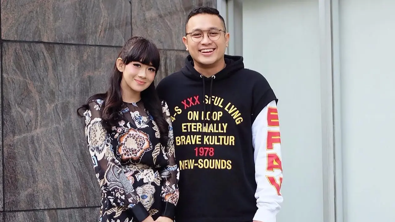 [Fimela] Gilang Dirga - Adiezty Fersa