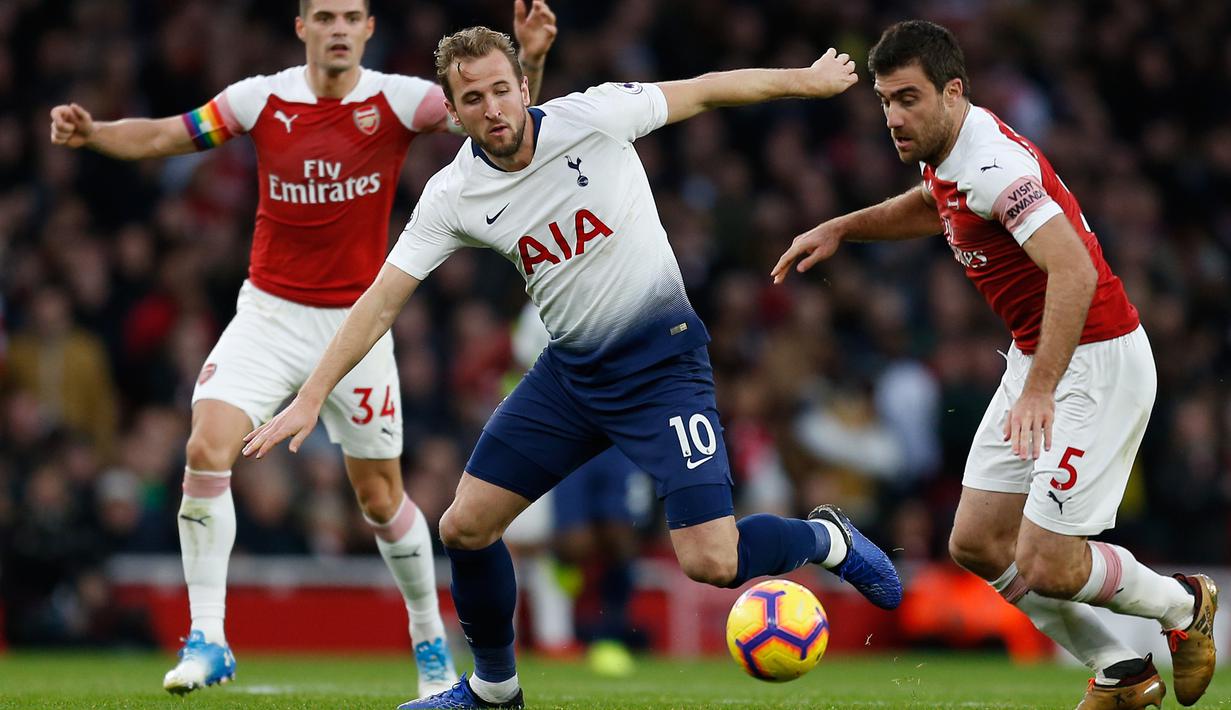 5. Harry Kane (Tottenham) - Kane dipercaya untuk menggunakan nomor punggung 10 di Tottenham pada musim 2015-2016. Ketajaman pemain berusia 26 tahun ini membuatnya menjadi andalan The Lilywhites. (AFP/Ian Kington)