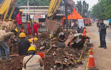Siang Ini, Jalan Lenteng Agung Amblas arah Depok Ditutup hingga Besok Selasa 2 Juni 2026