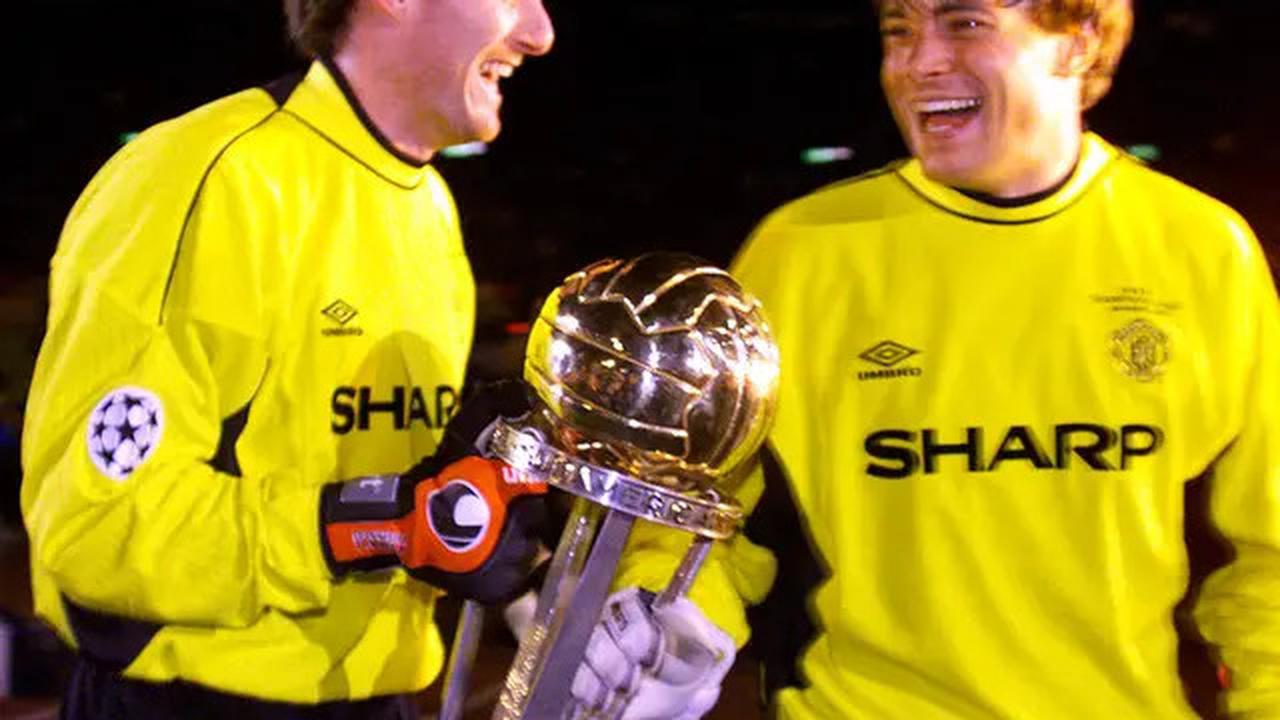 Paul Scholes Buka-bukaan soal Rekrutan Terburuk MU: Menendang Bola Saja Tak Bisa!