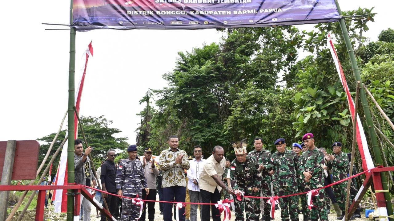 TNI AL Resmikan Jembatan Baru di Bonggo, Perkuat Konektivitas dan Pemberdayaan Wilayah