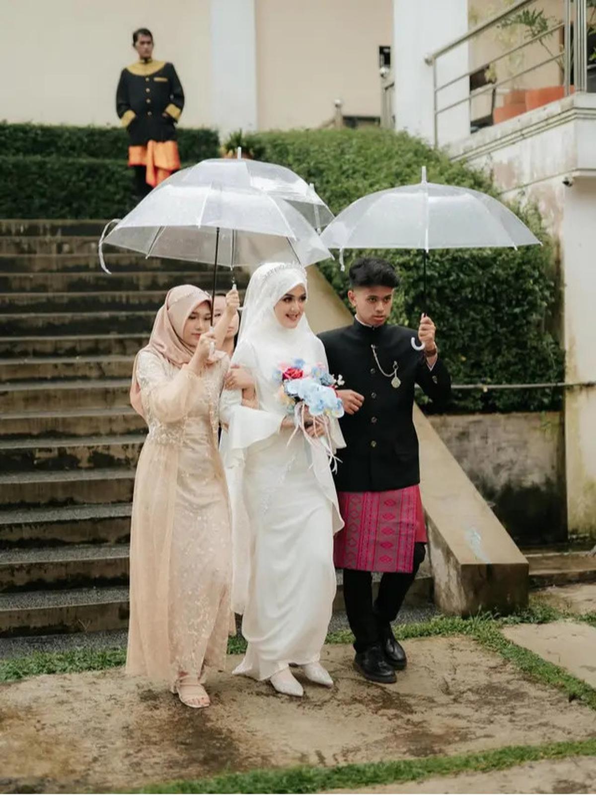 7 Gaya Alya Nabila Istri Gunawan Dwi Cahyo, Inspirasi Pengantin Muslimah 2025