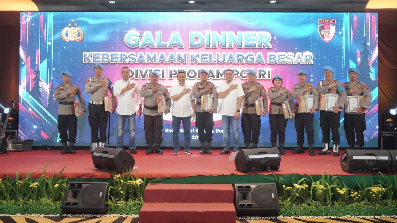 Gala Dinner Kebersamaan Keluarga Besar Divisi Propam Polri.