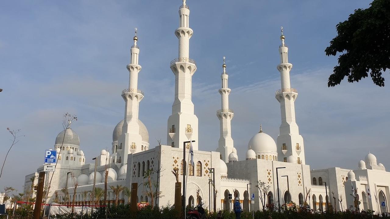 Cari Jodoh, Ribuan Jomblo Bakal Hadir di Masjid Sheikh Zayed Solo untuk Ta'aruf