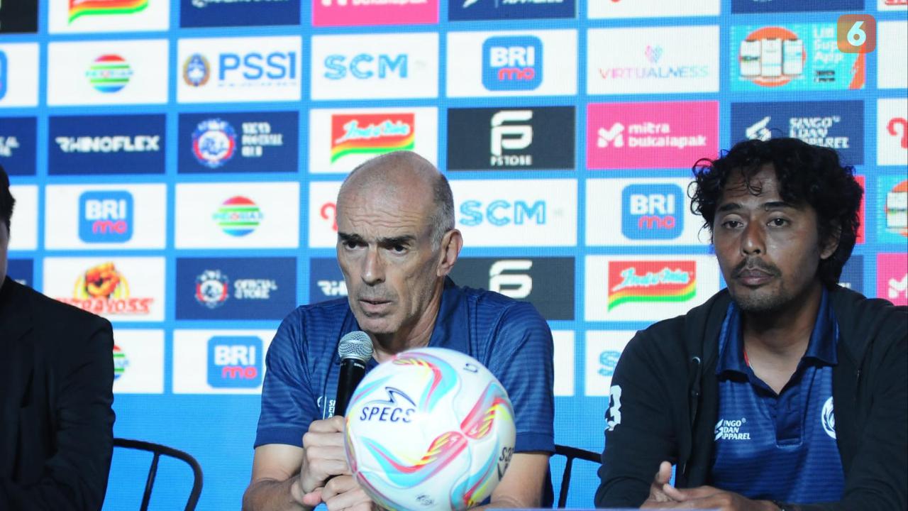 Pelatih Arema FC, Fernando Valente jelang Laga kontra Borneo FC