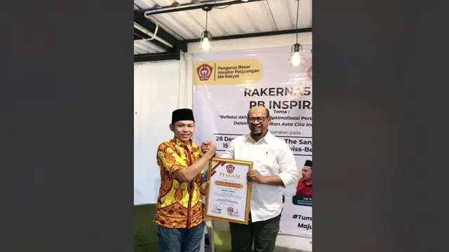 Ketua Dewan Pembina Pengurus Besar Inisiator Perjuangan Ide Rakyat (PB Inspira) Sofyan Sjaf memberikan pesan khusus untuk kader Inspira se-Indonesia.