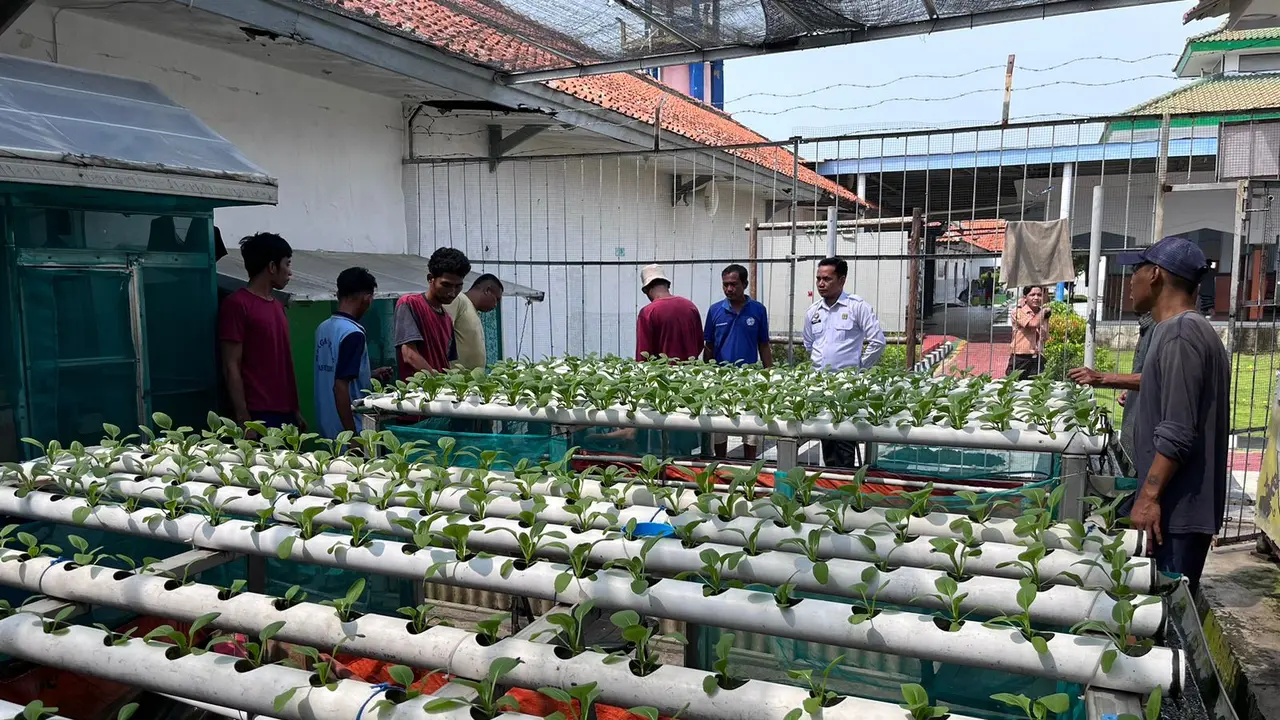 Kilang Pertamina Internasional (KPI) melalui Kilang Balongan bekerjasama dengan Lapas Balongan menjalin sinergi untuk melaksanakan program pemberdayaan warga binaan di Lapas Balongan.