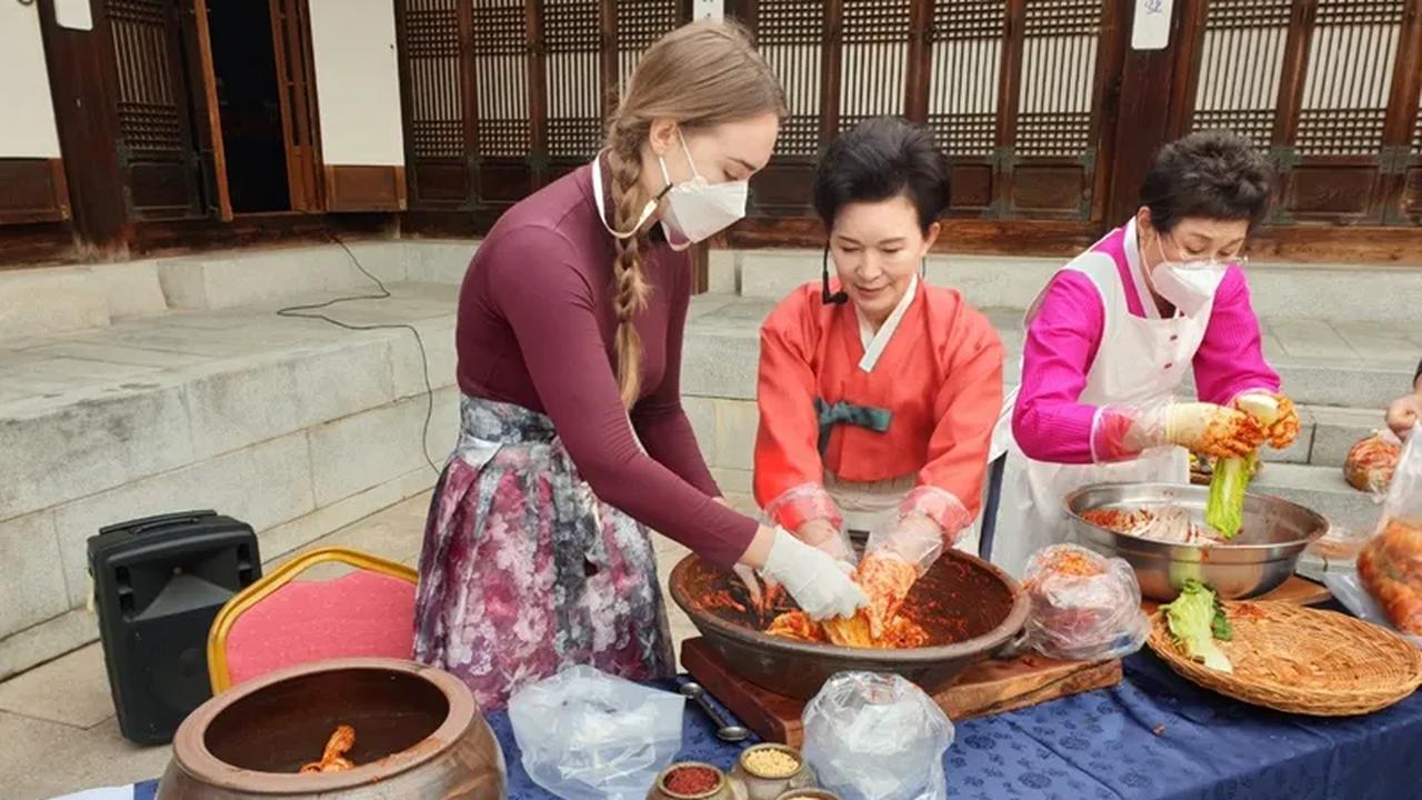 Komponen Budaya Kimchi
