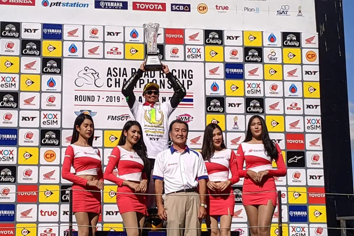 Pembalap Indonesia, Andy Muhammad Fadly dari Manual Tech KYT Kawasaki Racing berhasil keluar sebagai juara umum di Asia Road Racing Championship (ARRC) 2019 kelas AP250cc.