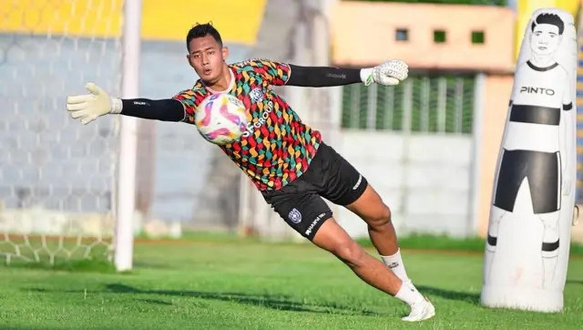 Ulasan Kekuatan Kiper Timnas Indonesia di Piala AFF 2024: Siapa Paling Pantas Mengawal Gawang Tim Garuda?