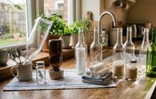 6 Trik Mengeringkan Botol Minum Berleher Sempit Tanpa Alat Khusus