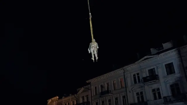 Ukraina Bongkar Patung Permaisuri Rusia Catherine II di Odesa