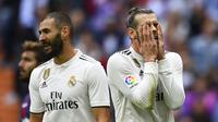 Karim Benzema and Gareth Bale frustrated when Real Madrid played Levante.  (AFP/Gabriel Bouys)