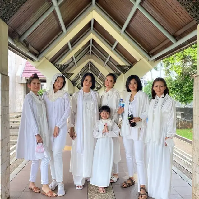Sambut Ramadhan, Ini 6 Momen Pemotretan Terbaru Pemain Buku Harian Seorang Istri