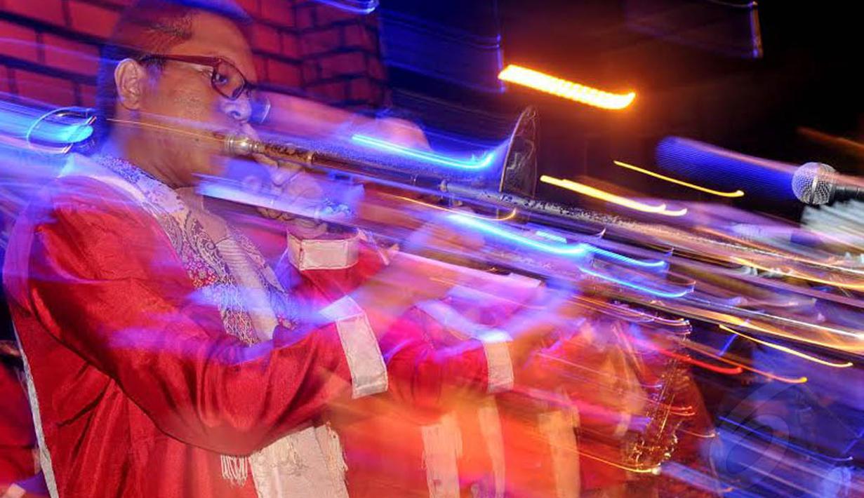 Dalam konser kali ini, tampil  grup musik Altajaru, Ratnasari, Cilay Ensemble, Kinang Putra, dan Sinar Pusaka (Liputan6.com/Johan Tallo) 