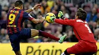 [Half Time] Gol Cantik Alexis Dibalas Parejo
