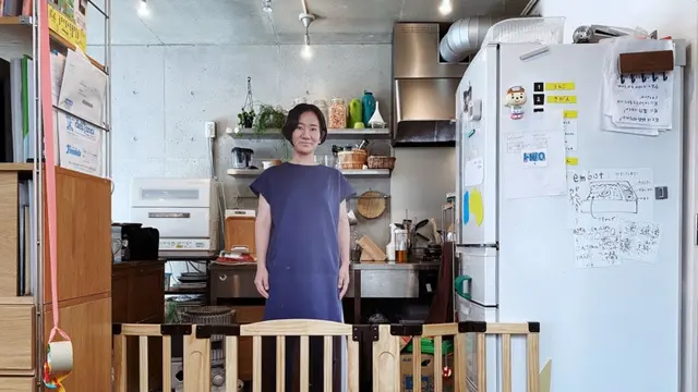 pria di Jepang buat replika istri dari kardus