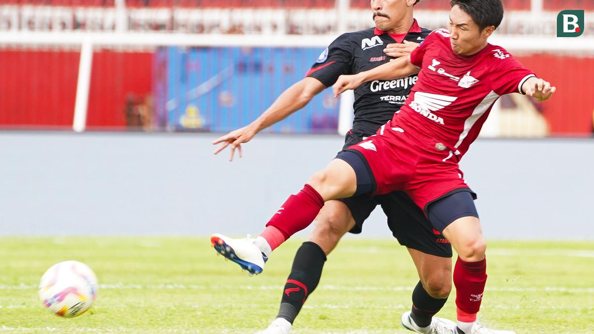 3 Momen Krusial yang Gagal Dimanfaatkan Arema untuk Menekuk PSM: Bek Lawan Cedera, Balotelli Red Card