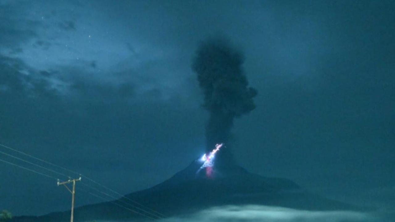 Gunung Lewotobi Laki-Laki Meletus, Enam Orang Dilaporkan Meninggal Dunia