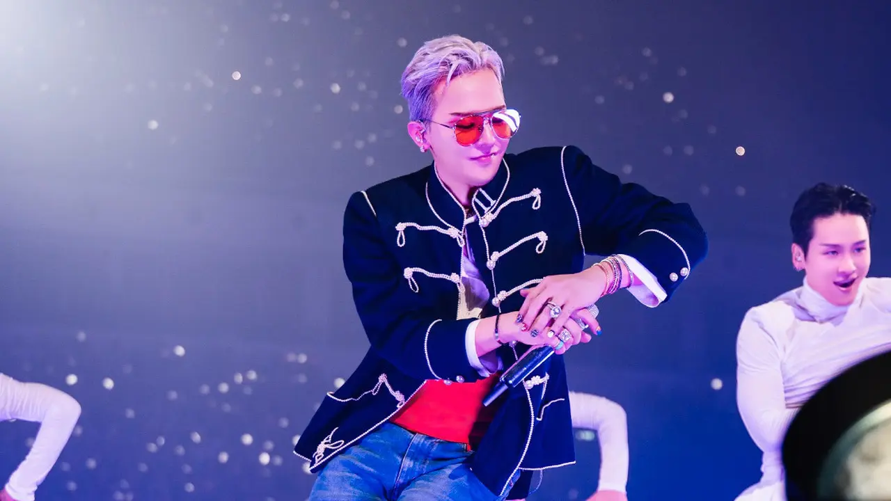 Aksi Panggung Spektakuler G-DRAGON padan World Tour [Übermensch] di Jakarta. ⓒ GALAXY CORPORATION