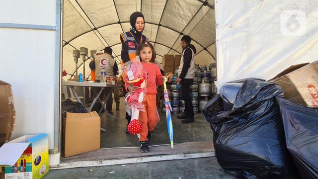 Mainan untuk Anak Korban Gempa Turki