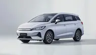 Harga Mobil Listrik BYD M6 Bekas per Oktober 2026