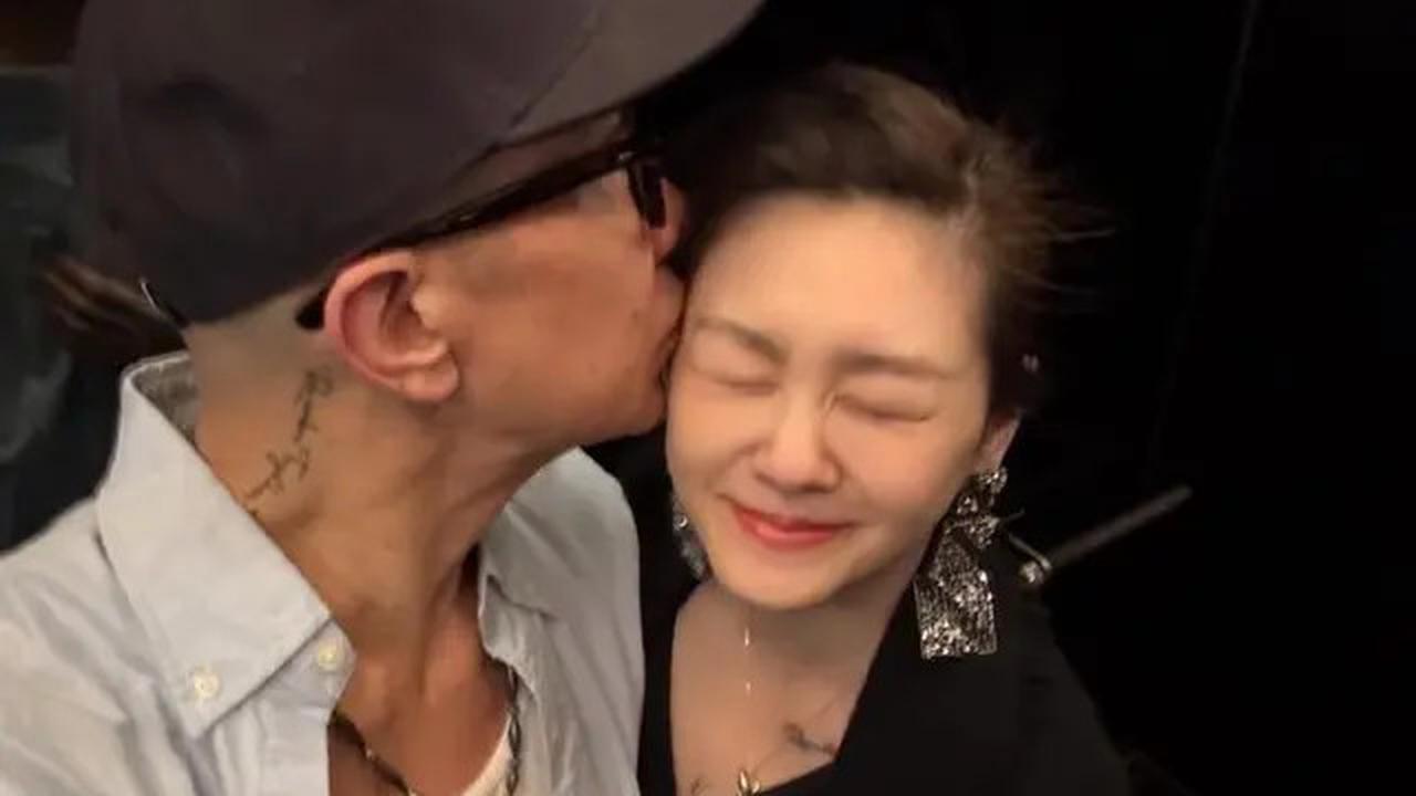 DJ Koo Kenang Barbie Hsu di Hari Ulang Tahun Pernikahan