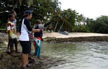 Mengenal Uniknya Pantai Bakaro di Manokwari, Ada Tradisi Memanggil Ikan Pakai Peluit