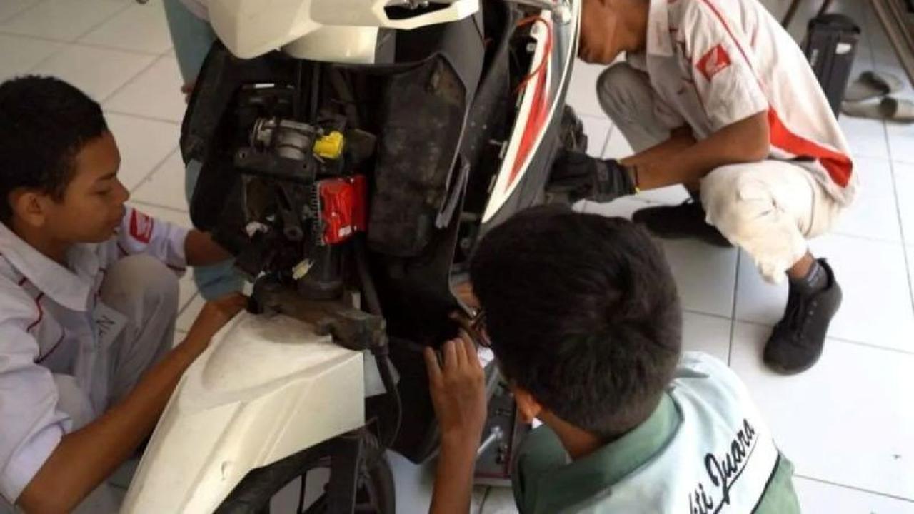 Sertifikasi Kompetensi SMK NTB: Jembatan Emas Lulusan Menuju Dunia Kerja