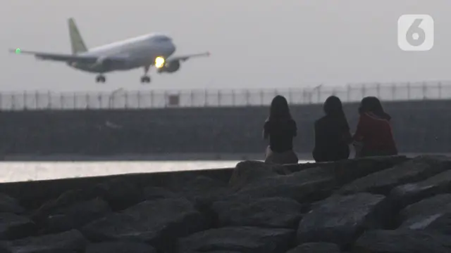 Keindahan Pantai Kelan di Samping Bandara Ngurah Rai