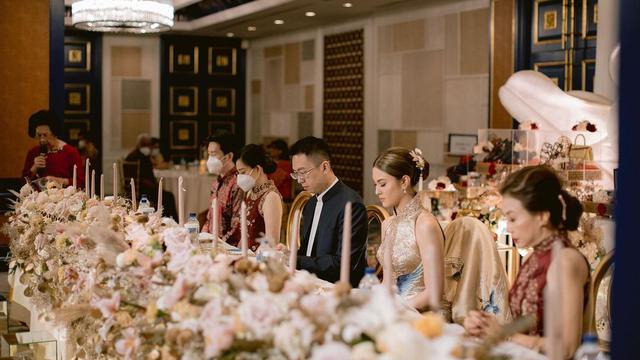 6 Momen Pertunangan Marcella Daryanani dan Kekasih, Kental Sentuhan Nuansa China