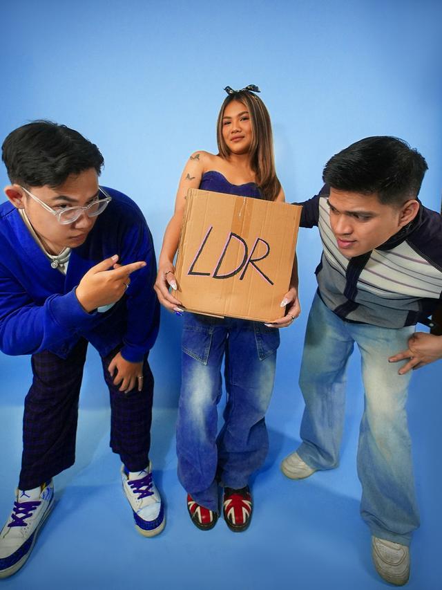 Ajayoner, Safira Evani dan Vije Khant.