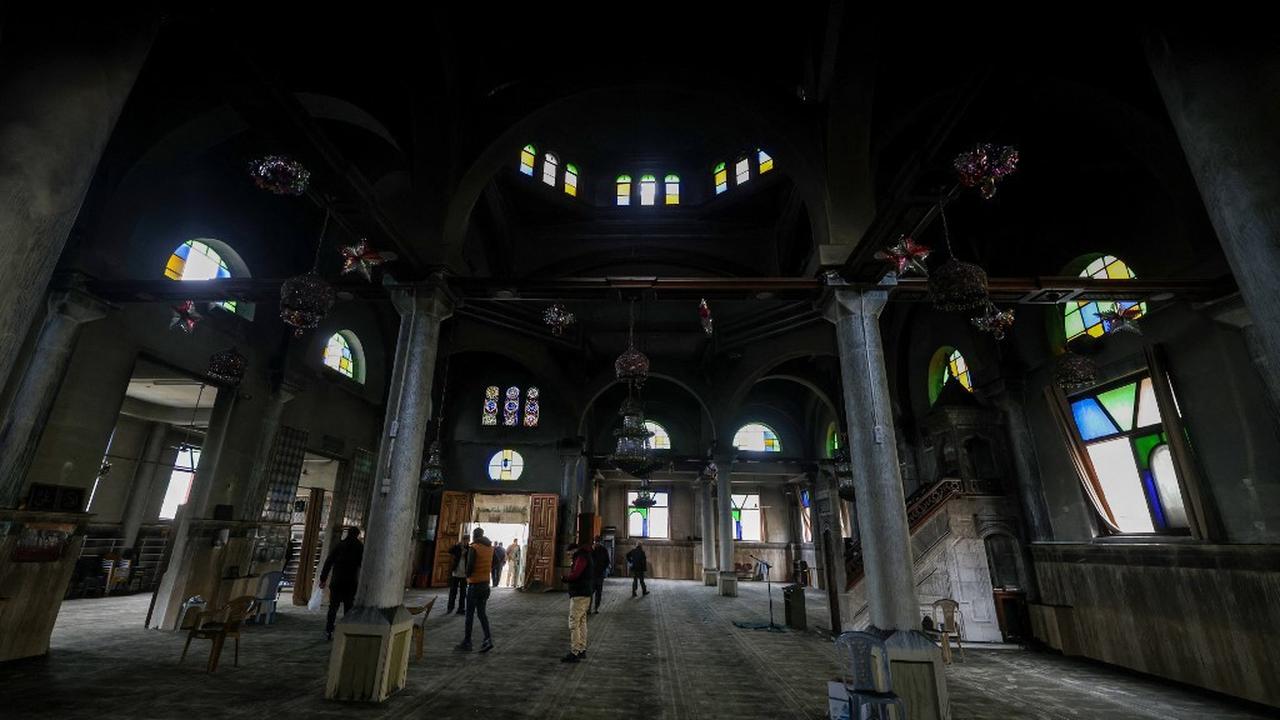 Masjid bersejarah Palestina dibakar tentara Israel