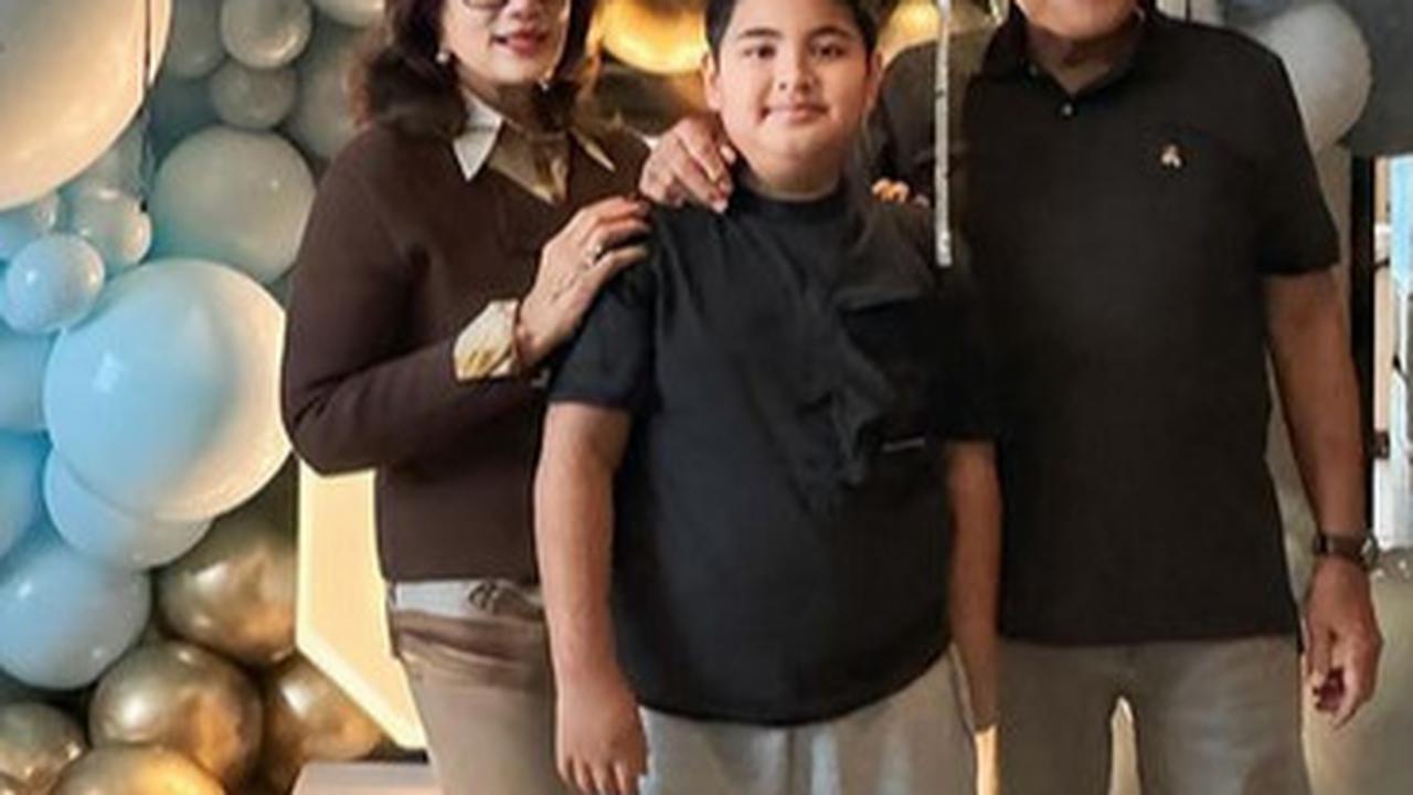 Potret Perayaan Ultah Ke-9 Mainaka Anak Nia Ramadhani di Hong Kong, Dipuji Ganteng & Aura Pejabatnya Sangat Kuat