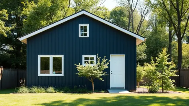 Rumah Biru dengan Halaman Depan dan Belakang