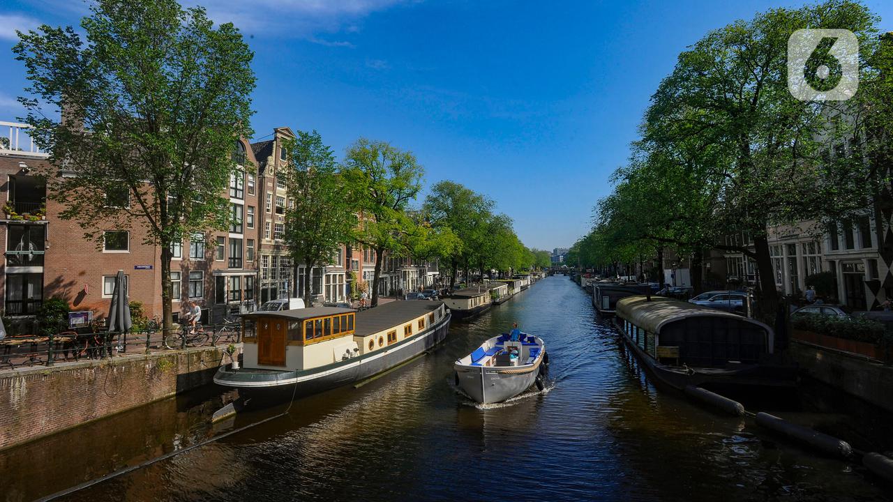 Menelusuri Keindahan Kanal-Kanal di Amsterdam