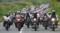 Seru, Ribuan Bikers Riding dan Kemping di Kawasan Danau Toba