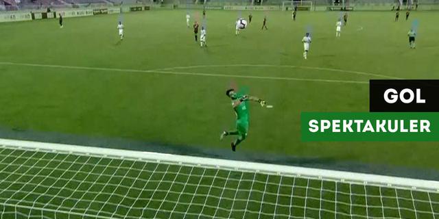 VIDEO: Pemain Naturalisasi Qatar Cetak Gol dari Tengah Lapangan